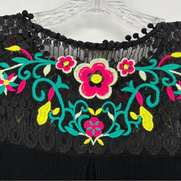 Umgee Floral Embroidered Black Swing Dress Size Small Sleeveless Mini Bohemian - Picture 5 of 9